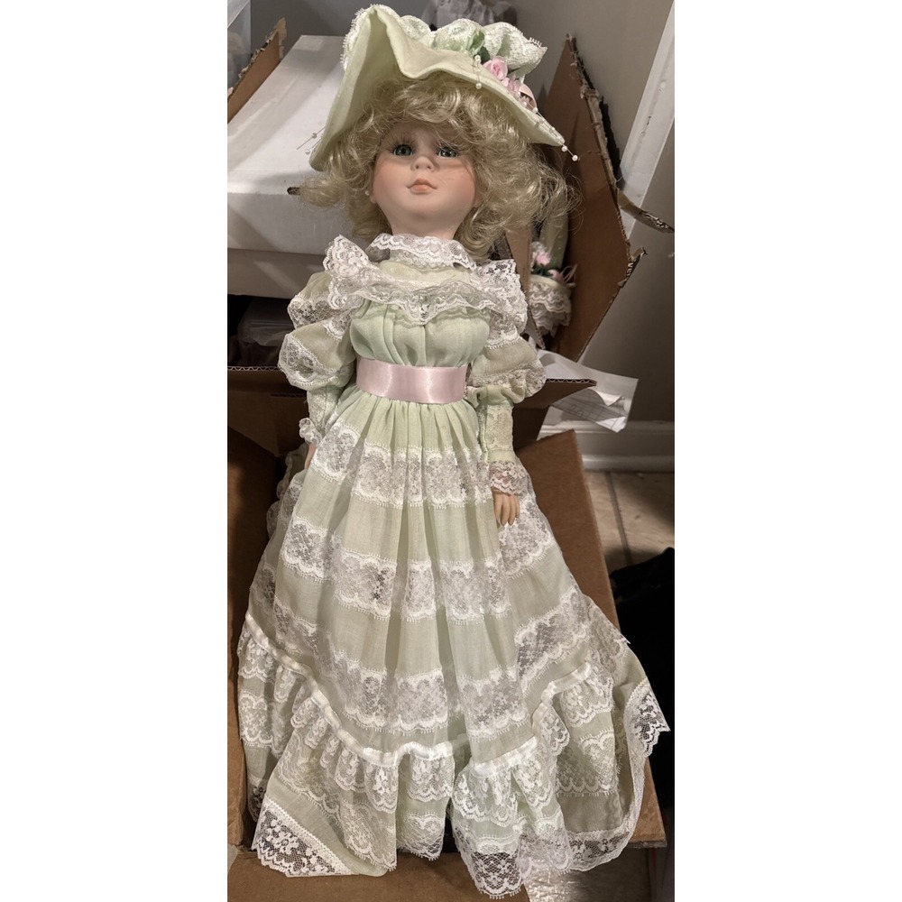 Vintage Nahrgang Collection 21" Porcelain Doll Signed 106/2000 Vintage 1991 RARE